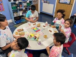 2.7 Sharing healthy snacks
